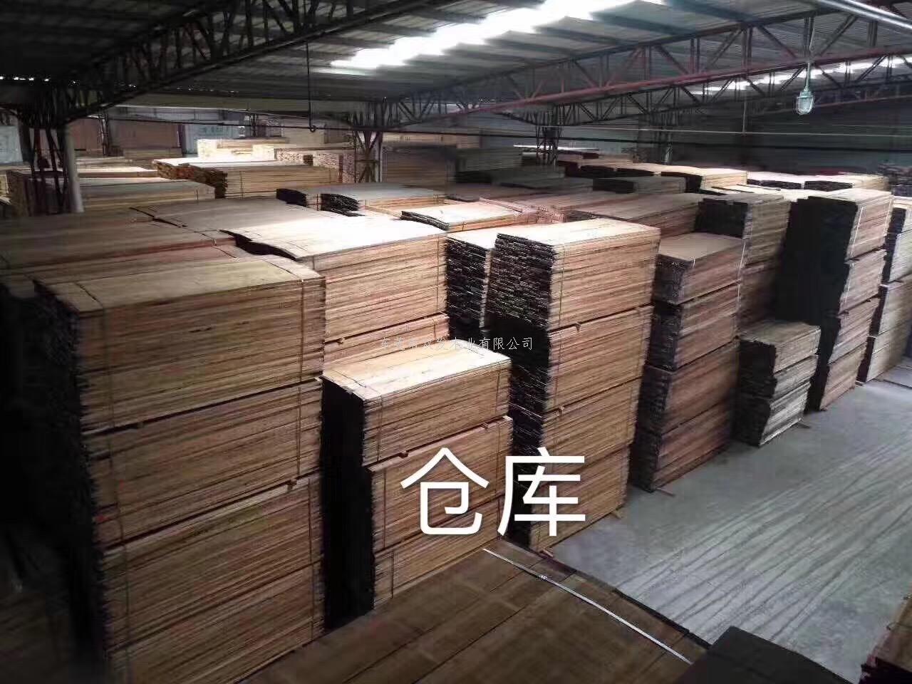 5.1雙發(fā)優(yōu)惠大酬賓活動，趕緊來參加，有買有送，多買多送！